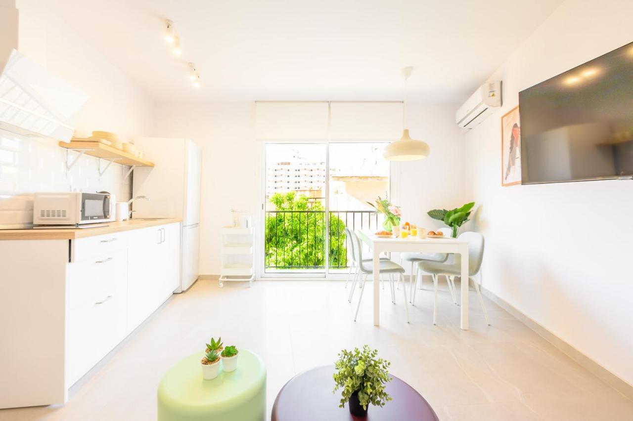 פואנגירולה 2 Bedroom, New, 1 Min To The Beach, City Center- Picasso By 10Tosea מראה חיצוני תמונה